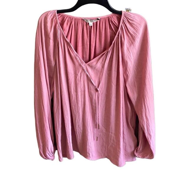 Liverpool Pink Pleated Long Sleeve Blouse with Split Neck That Ties. Size Large - Picture 2 of 8